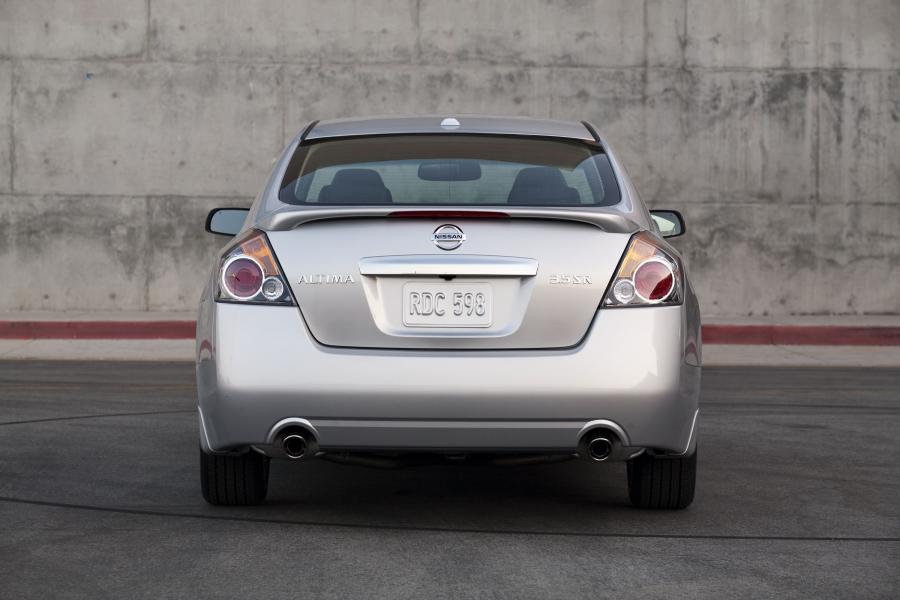  Nissan Altima 2010 года  (фото 11 из 53)